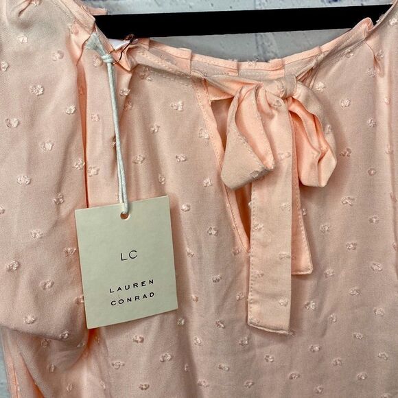 Soft Pleated Pink Blouse - Picture 4 of 6